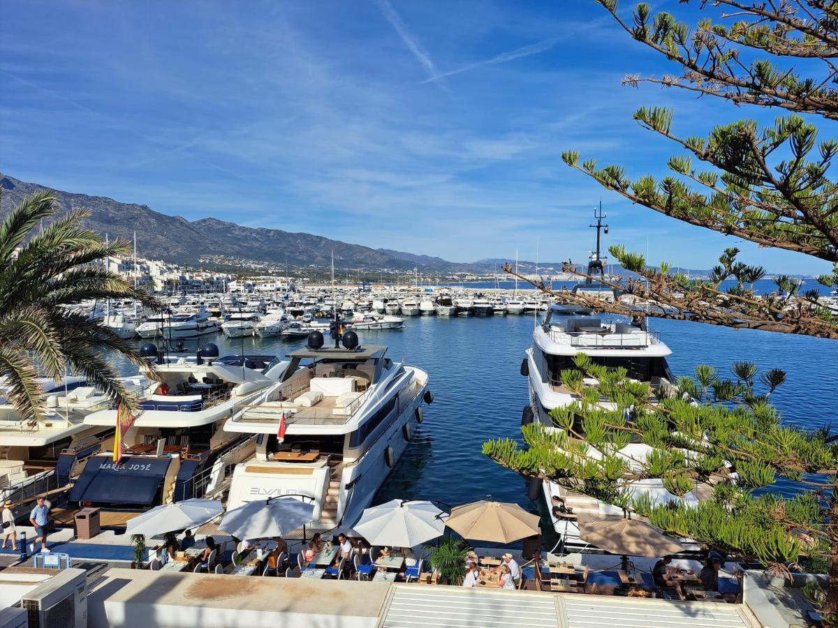 Private Suites In Huge Penthouse 1St Line Puerto Banus, Incredible Views, Jacuzzis Марбелья Екстер'єр фото